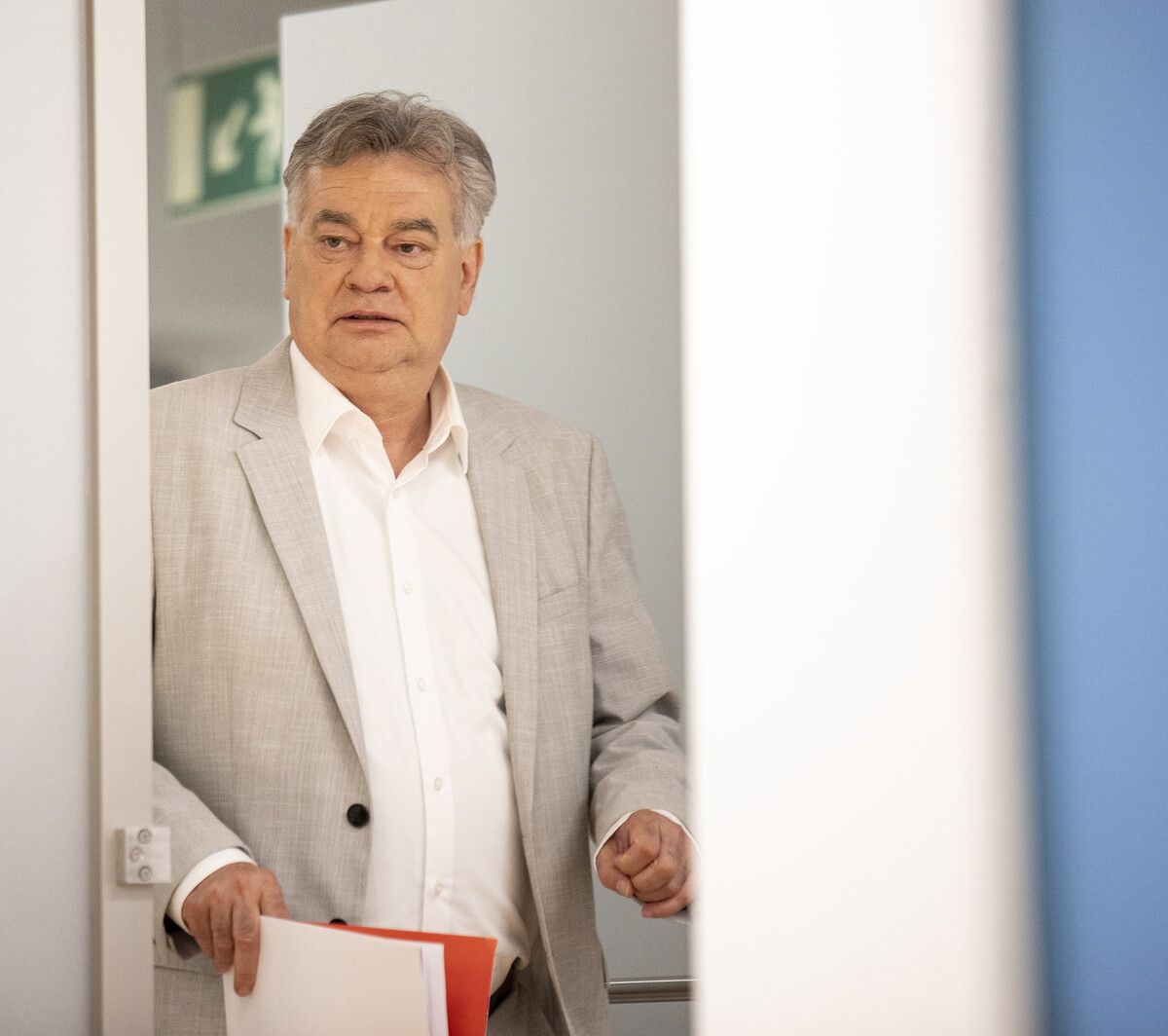 Vizekanzler Kogler folgt Präsident Alexander Van der Bellen. APA