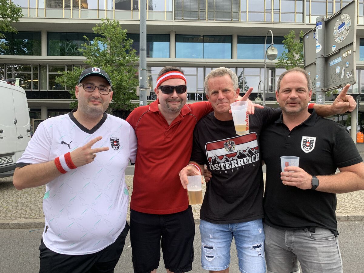 Von Feldkirch nach Berlin: Sascha Lackner, Gerold Zerlauth, Patrick Moser, Andreas Mattle (von links) in Vorfreude auf das Spiel.VN