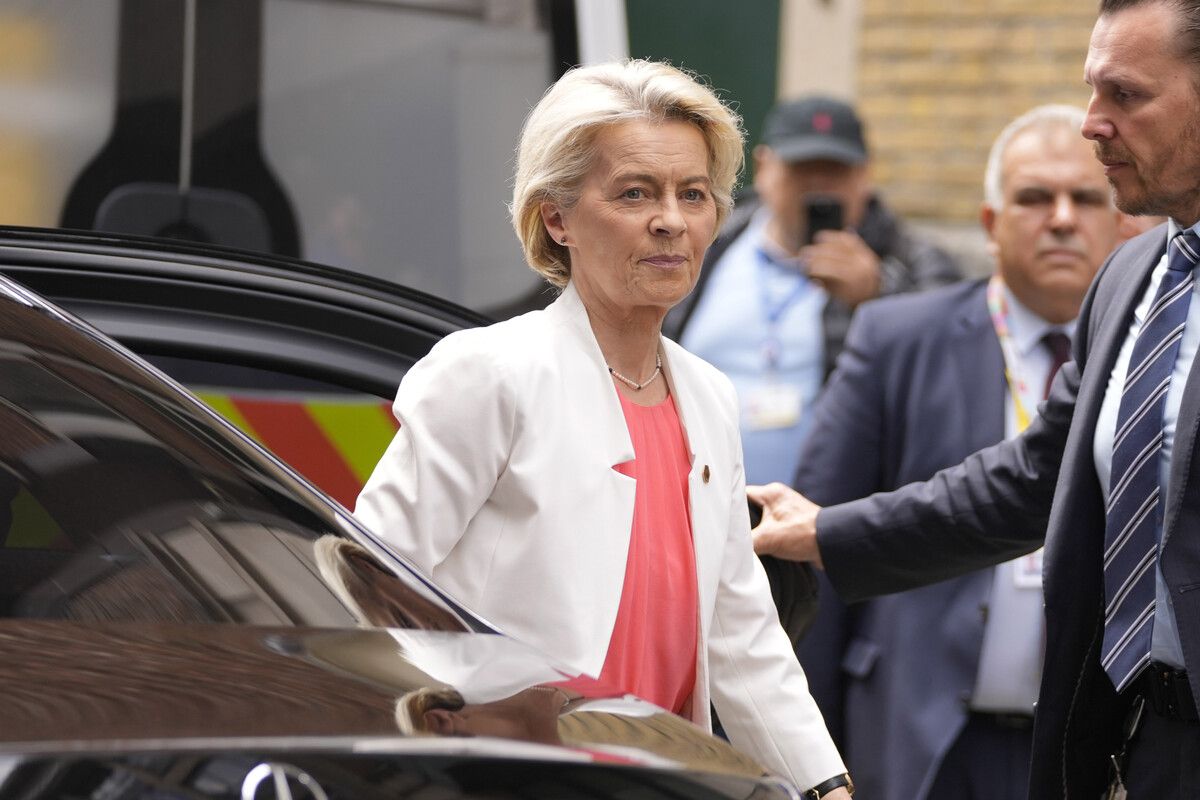 Vor dem Gipfeltreffen der Staats- und Regierungschefs traf sich von der Leyen mit den EVP-Vertreterinnen und -Vertretern.AP