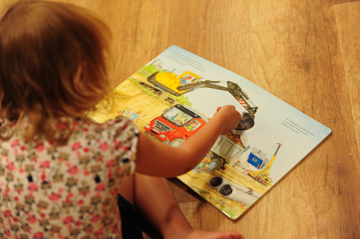 30.000 Kinder haben das erste Buch-paket erhalten. Land Vorarlberg/Serra
