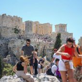 Akropolis wegen Hitze geschlossen