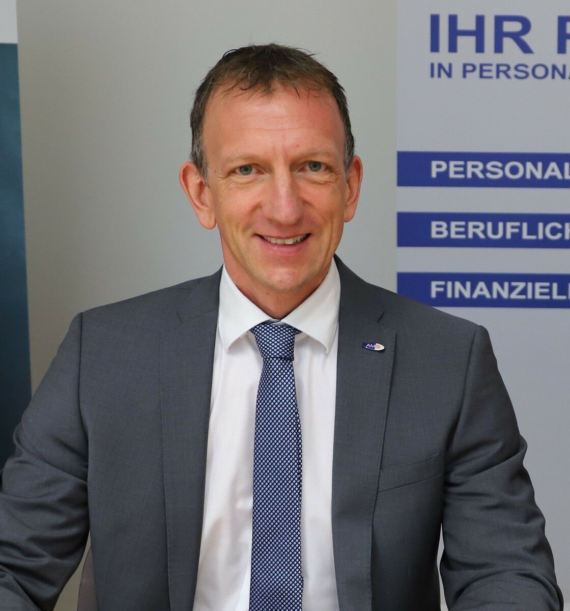 AMS-GF Bereuter: “Noch keine Trendwende am Arbeitsmarkt.” ⇒Fa/AMS