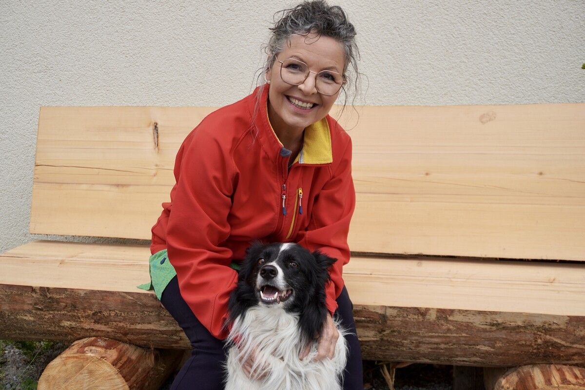 Dagmar über Hütehund Tip: „Alle lieben ihn. Auch unsere Gäste haben ihn in ihr Herz geschlossen.“ HRJ (1), MAU