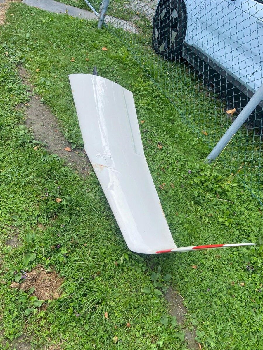 Das abgebrochene Teil des Ansteckflügels konnte geborgen werden. vol.at