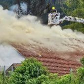 Dachstuhl in St. Gallenkirch in Flammen