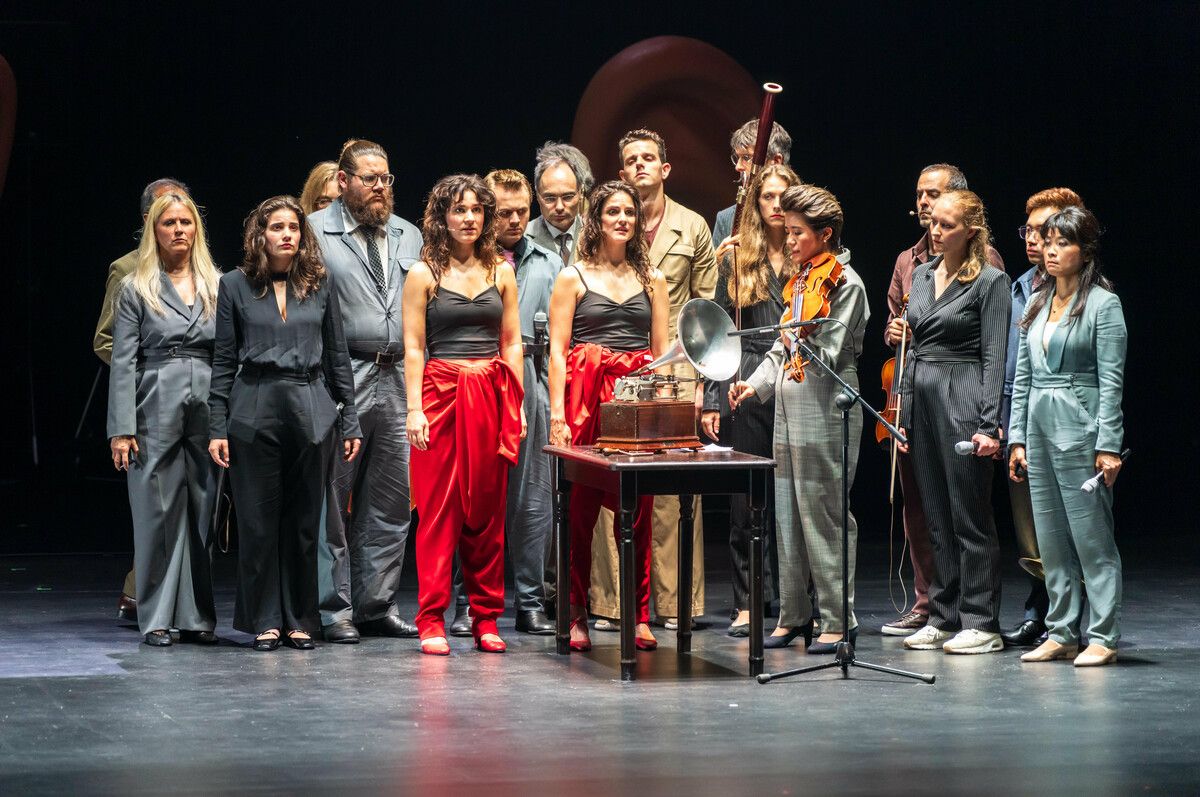 Das neue Musiktheaterwerk „Unmögliche Verbindung“ von Ondřej Adámek wurde zum ersten Mal in Österreich bei den Bregenzer Festspielen aufgeführt. stiplovsek