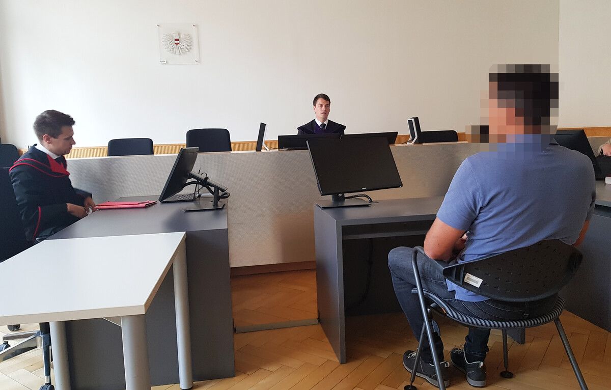 Der Angeklagte stritt sämtliche gegen ihn gerichteten Vorwürfe ab. Eckert