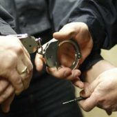 Großangelegter Schlepperring ­aufgeflogen