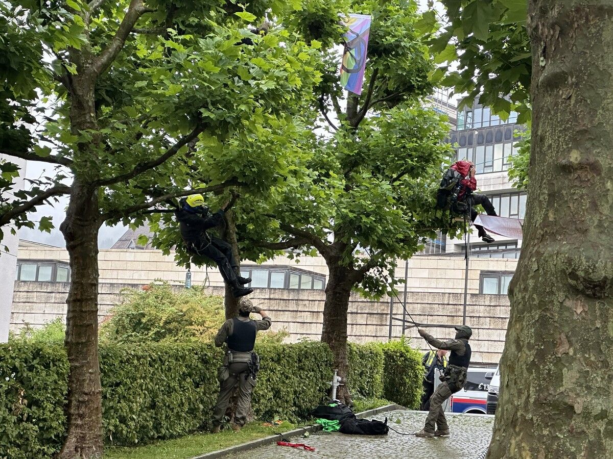 Die Aktivisten von Extinction Rebellion wollten mit der Protestaktion auf die Klimakrise aufmerksam machen.Mirjam Mayer