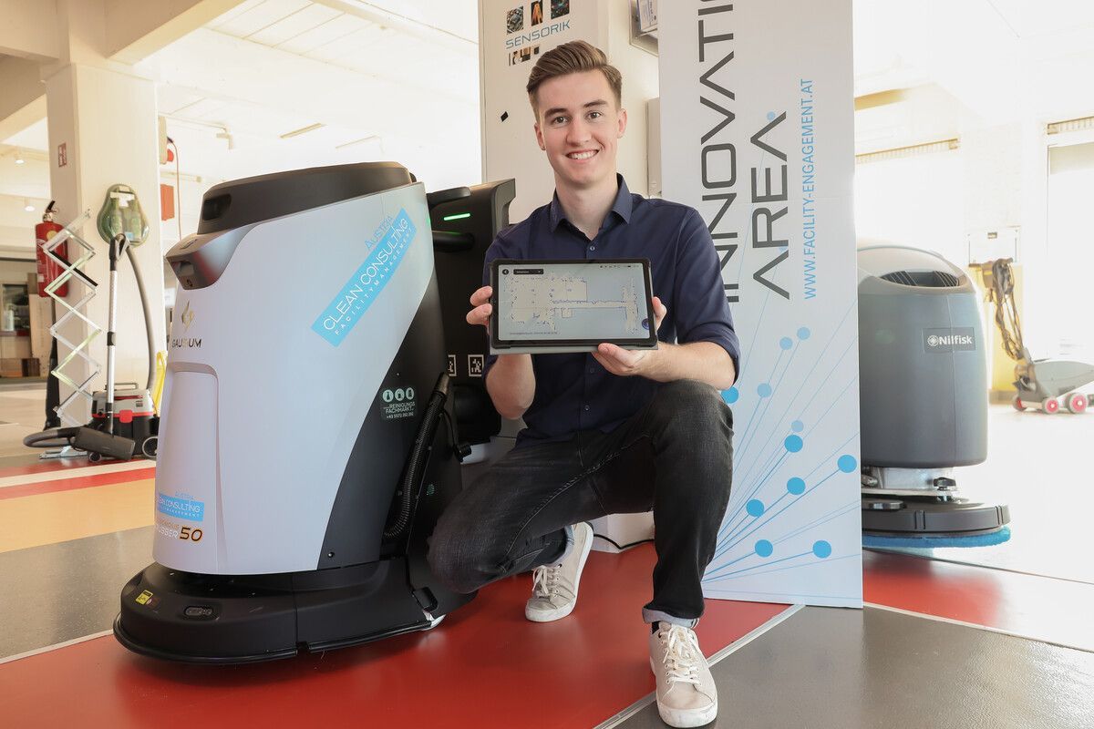 Die Digitalisierung ist Tims Ding. „Man kann die Abläufe und Prozesse damit effizienter gestalten.“ VN/Steurer