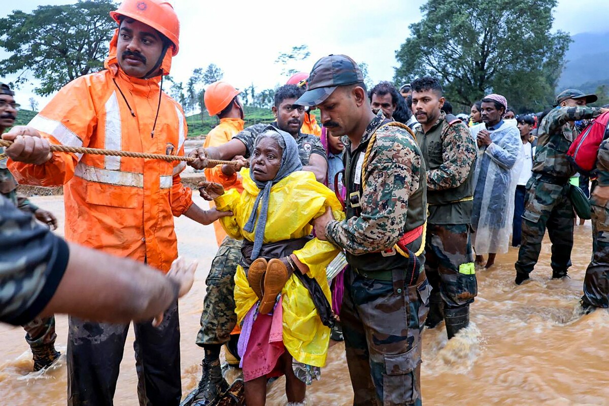 Die Erdrutsche im südindischen Bundesstaat Kerala haben nach jüngsten Angaben der Behörden über 150 Menschen das Leben gekostet. AFP
