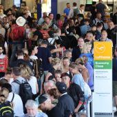 Flugausfälle nach Kleber-Attacke