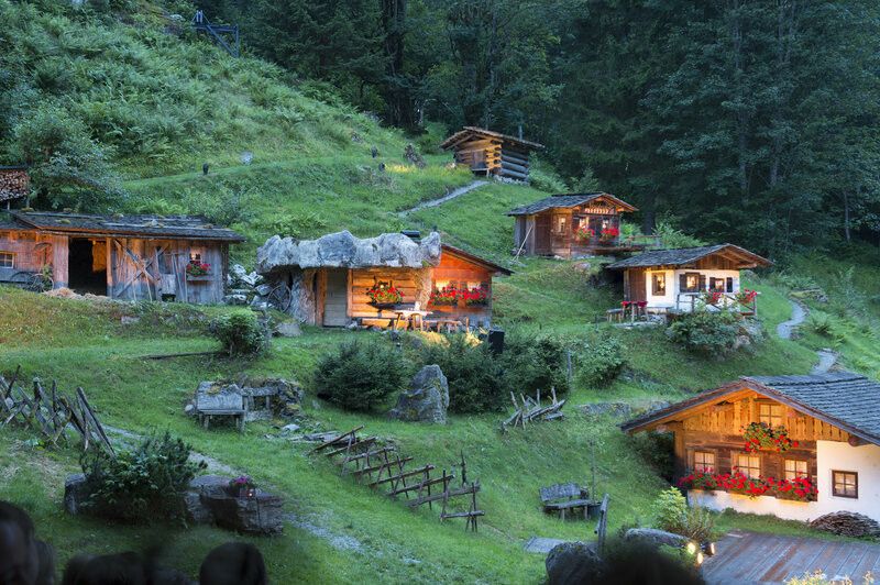 Die größte Freilichtbühne Europas in Silbertal wird morgen duch die Sagenfestspiele zum Leben erweckt.montafon tourismus