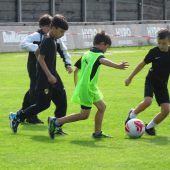 Volksschul-Kicker eroberten Holzstadion