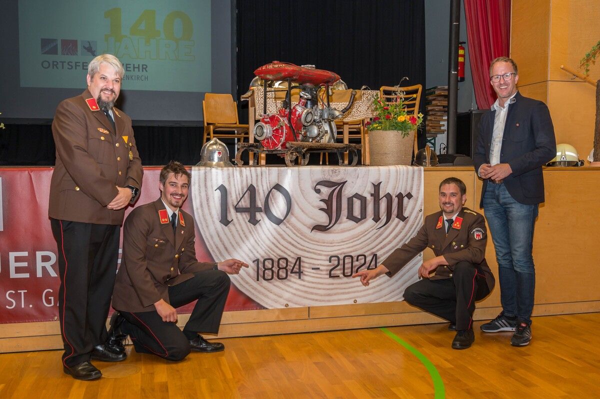 Die Ortsfeuerwehr St. Gallenkirch feierte im Gemeindesaal ihr 140-jähriges Bestehen mit einer besonderen Jubiläumsfeier.Ortsfeuerwehr St.Gallenkirch