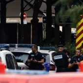 Auto rast in Terrasse eines Cafés in Paris: Toter und Schwerverletzte
