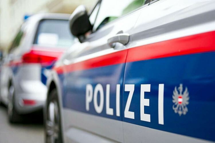 Ein Großaufgebot an Streifen der Polizei stand im Einsatz. symbol/apa