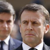 Politischer Umbruch in Paris: Regierung dringend gesucht