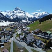 Lecher Immobilien-Karussell dreht sich rasant: Manager Wolf kauft Haus um Haus. »A3