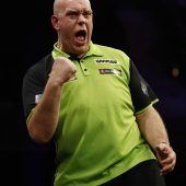 Darts-Starspieler lässt sich Kiefer brechen