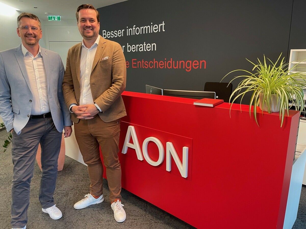 Geschäftsführer Harald Luchs (l.) und Regionalmanager Fabian de Stefano wollen mit Risikoberatung punkten.VN/Sca