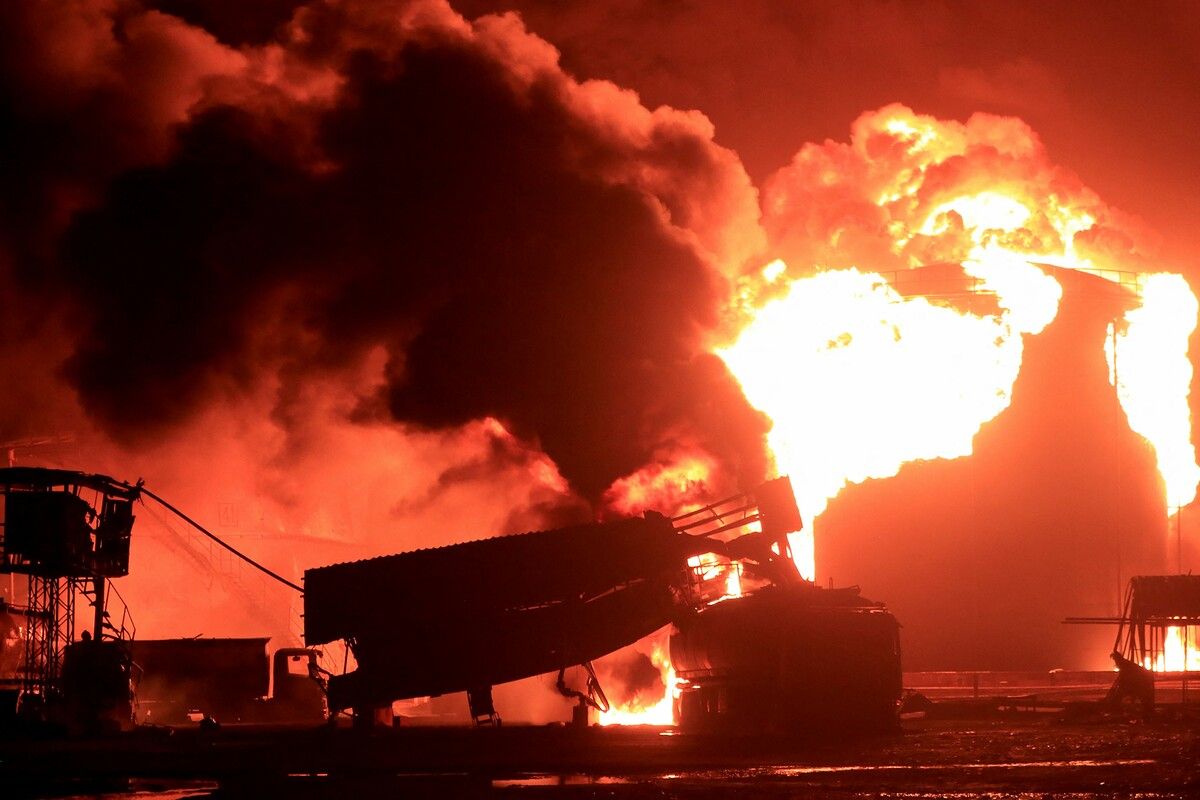Israels Armee griff den Hafen der Huthi in Hudaida an. AFP