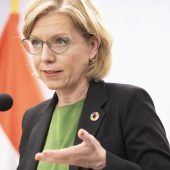 Politik in Kürze
