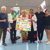 Volksschüler spenden an CliniClowns