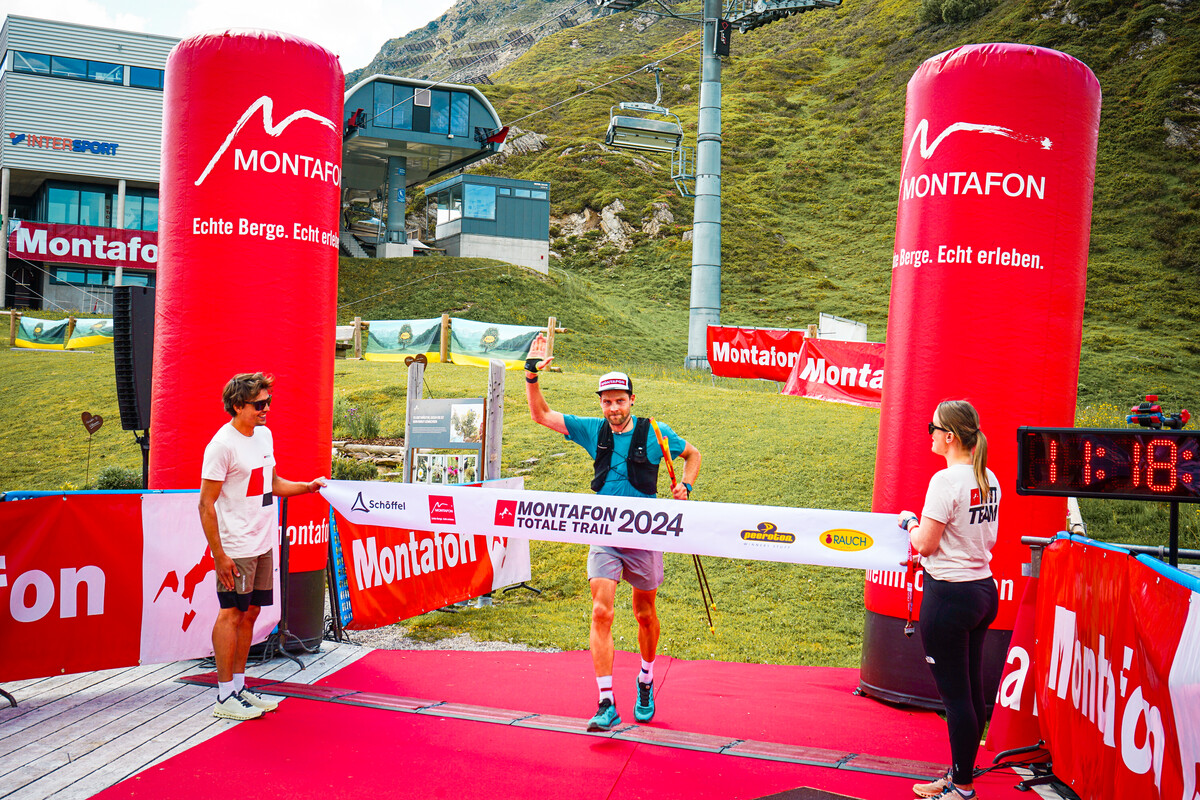 Lokalmatador und Skibergsteig-Ass Daniel Zugg holte sich im Trail in 4:18:11 Stunden den Tagessieg. Montafon Tourismus