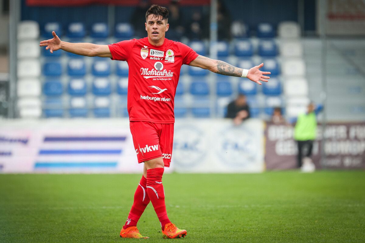 Matheus Favali kehrt nach einem Jahr bei SW Bregenz wieder zum FC Dornbirn zurück. Gepa, Steurer, Harz