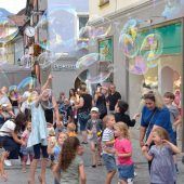 Feuershow und Zauberkunst