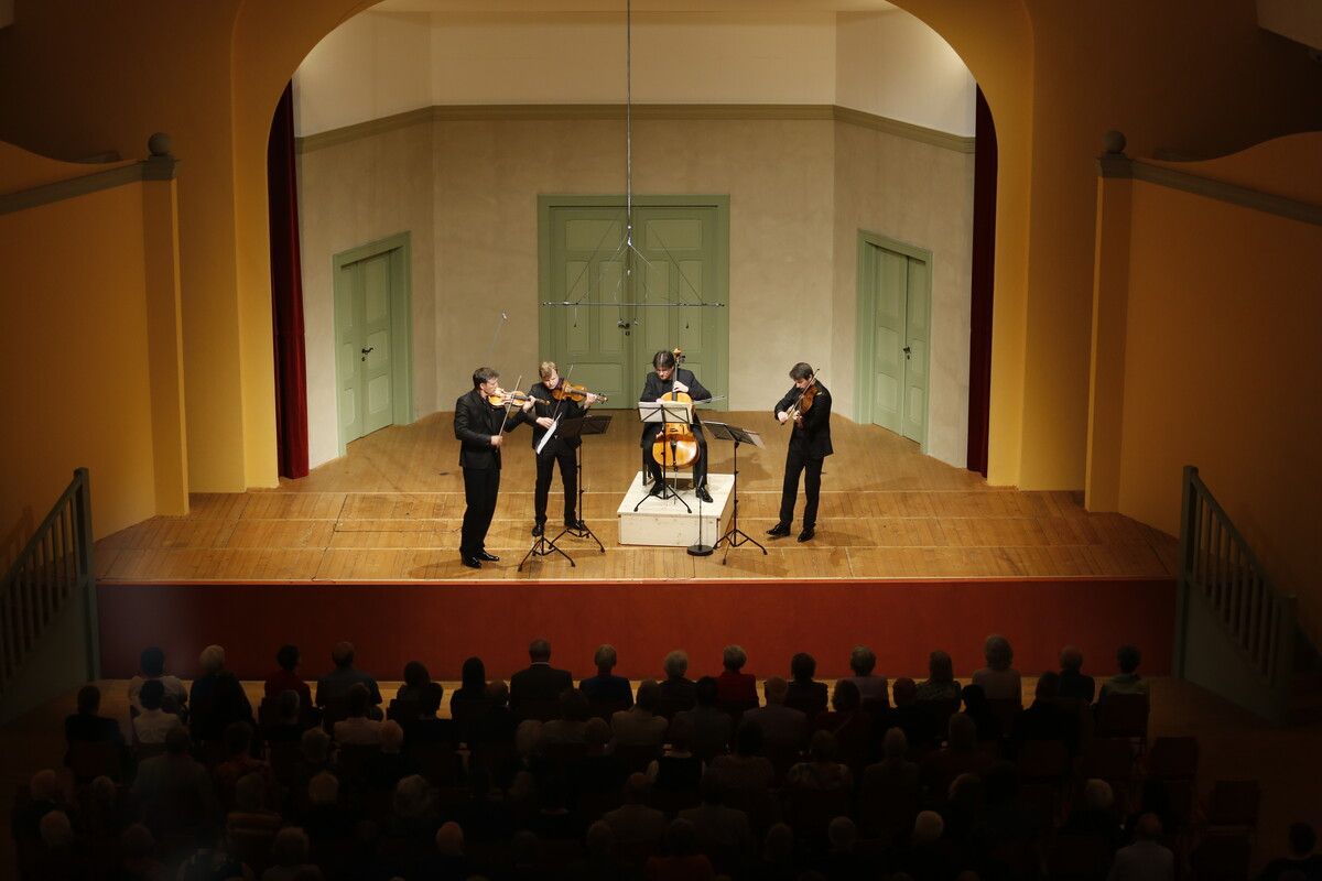 Nass, aber glücklich genoss man das Wiedersehen mit dem grandiosen Apollon Musagète Quartett. Schubertiade