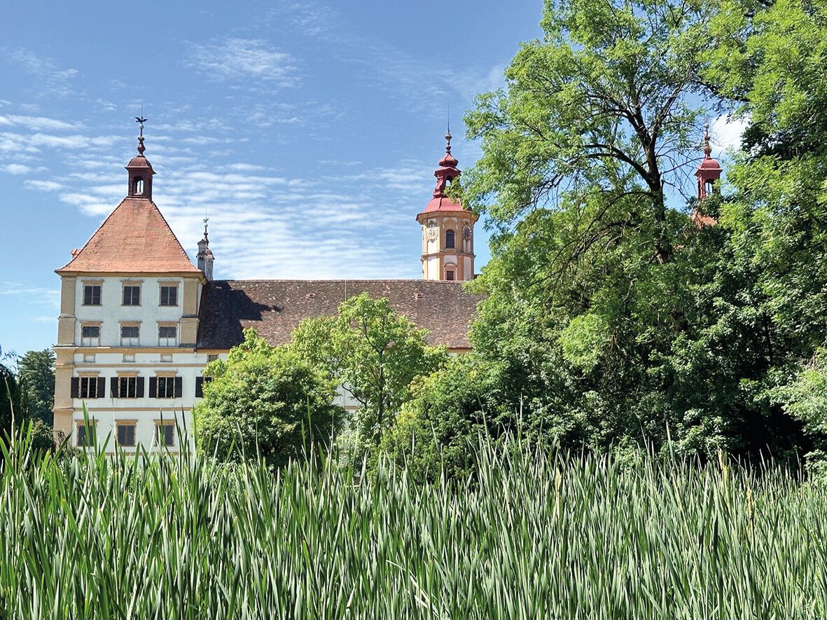 Nicht nur das Schloss, auch die Parkanlage ist voller Geschichten.Edith Rhomberg