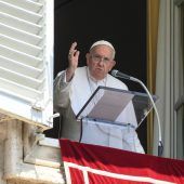 Papst ruft zu weltweitem  Waffenstillstand auf