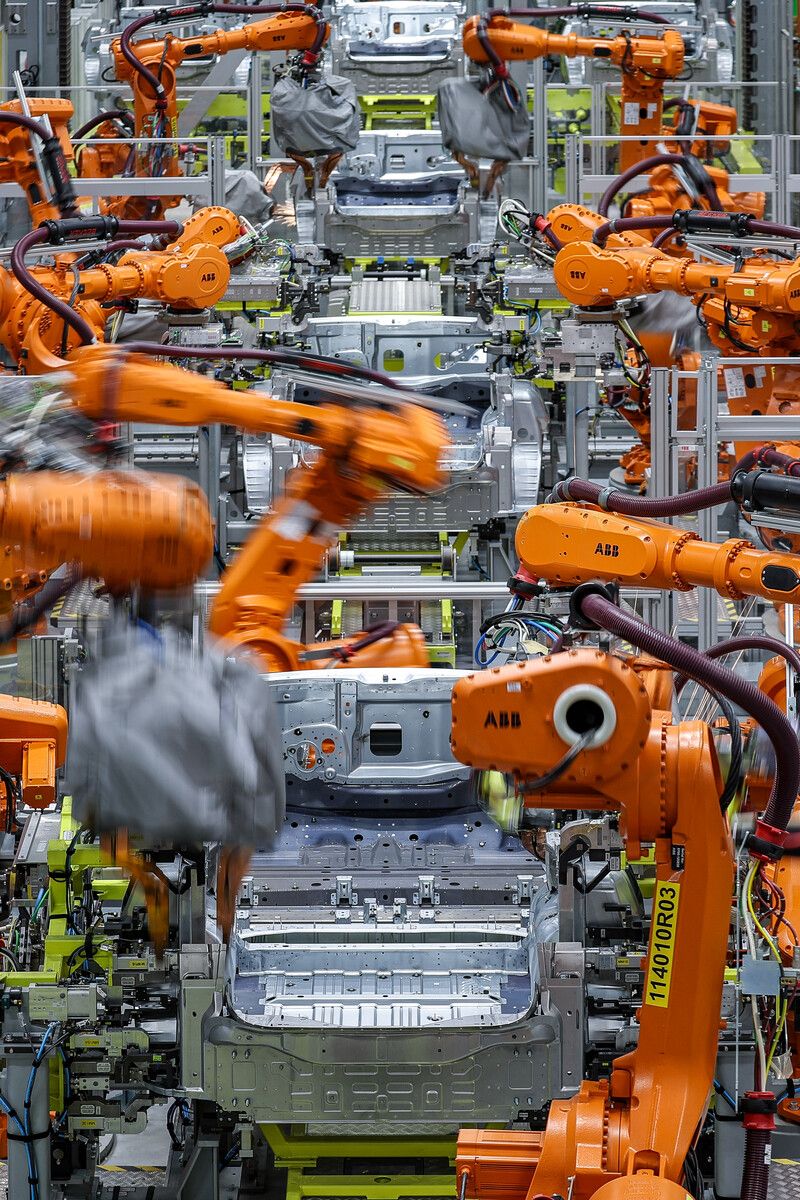 Porsche hat im ersten Halbjahr weniger Autos verkauft, vor allem in China. apa