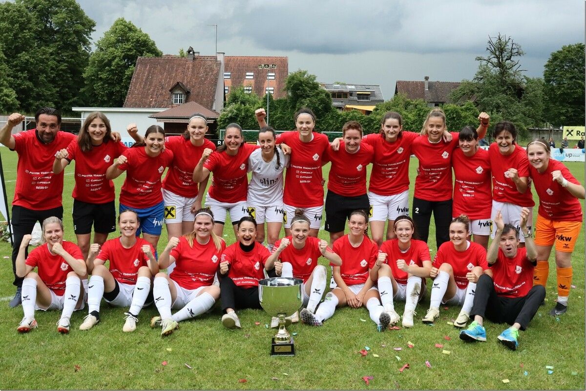 Sie sind zurück: Die Frauen von RW Rankweil schafften mit den Titelgewinn die Rückkehr in die zweithöchste Spielklasse in Österreich.VN
