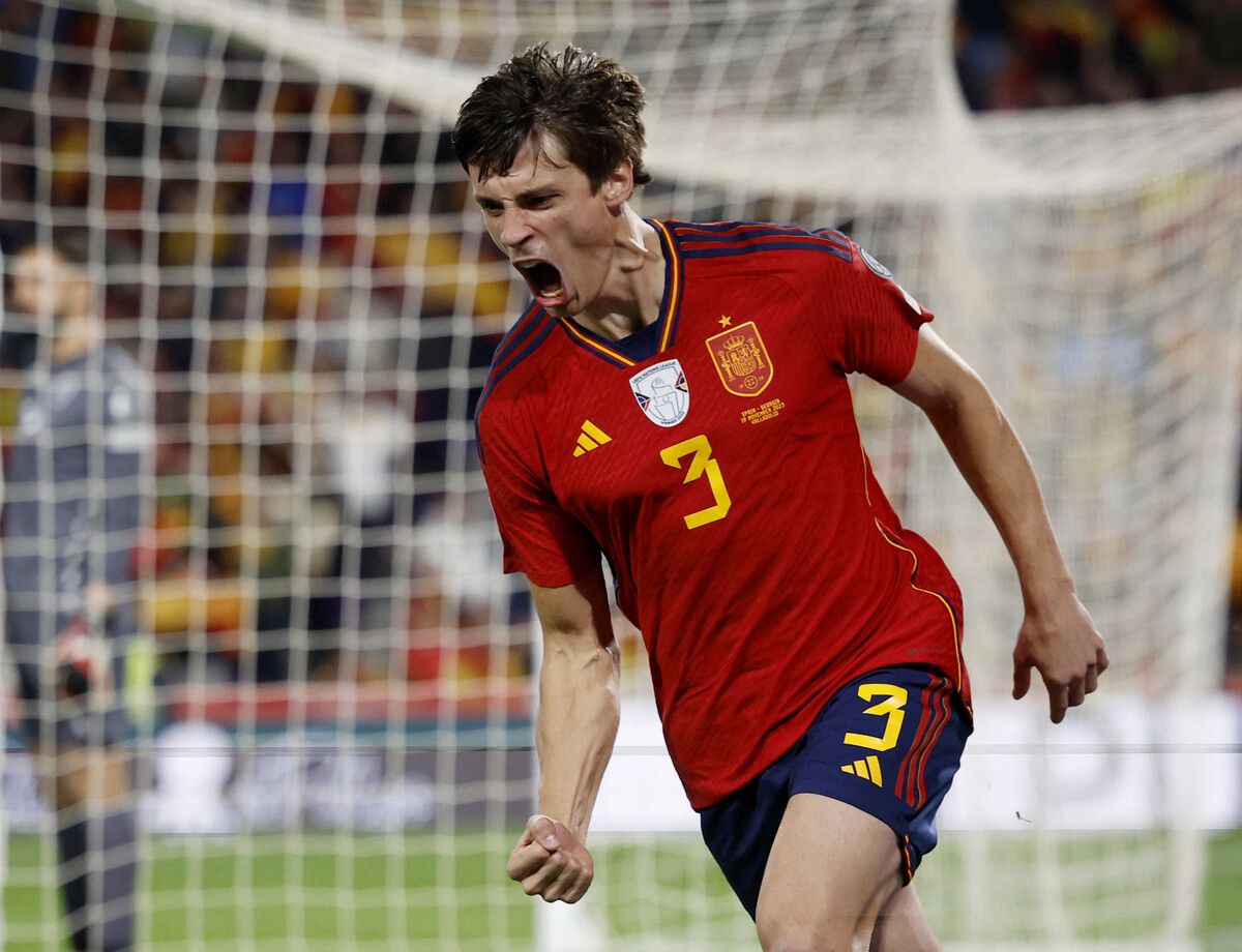 Spaniens Teamspieler Robin Le Normand zieht es nach Madrid.Reuters