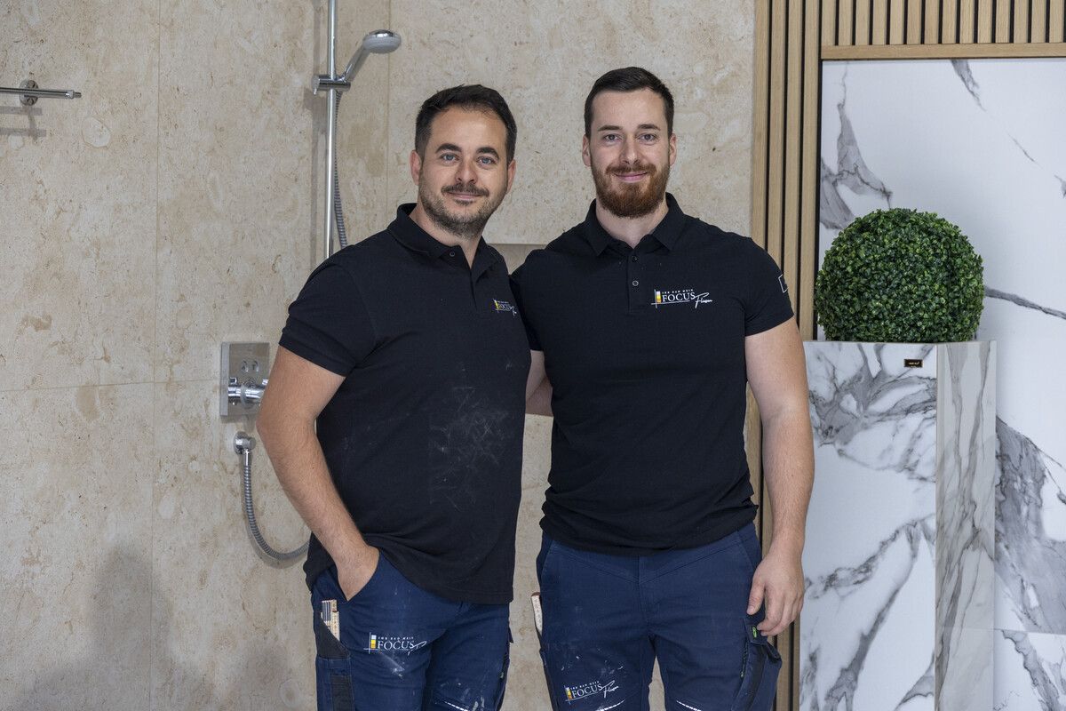 Steven Aneter (r.) und Latif Gülhan in ihrem neuen Showroom in Rankweil. VN/Paulitsch