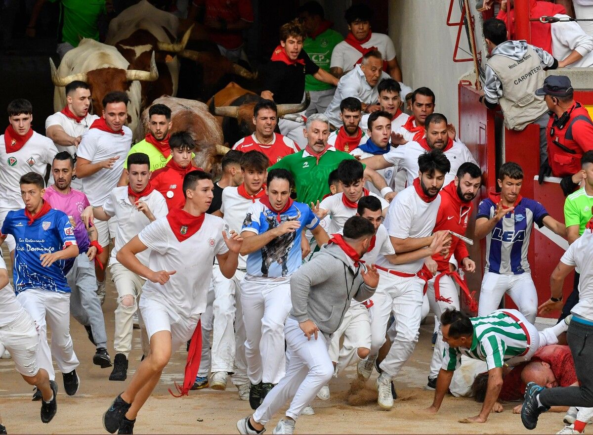Stierhatzen sind zentraler Teil des Festes zu Ehren des Stadtheiligen San Fermín. AFP