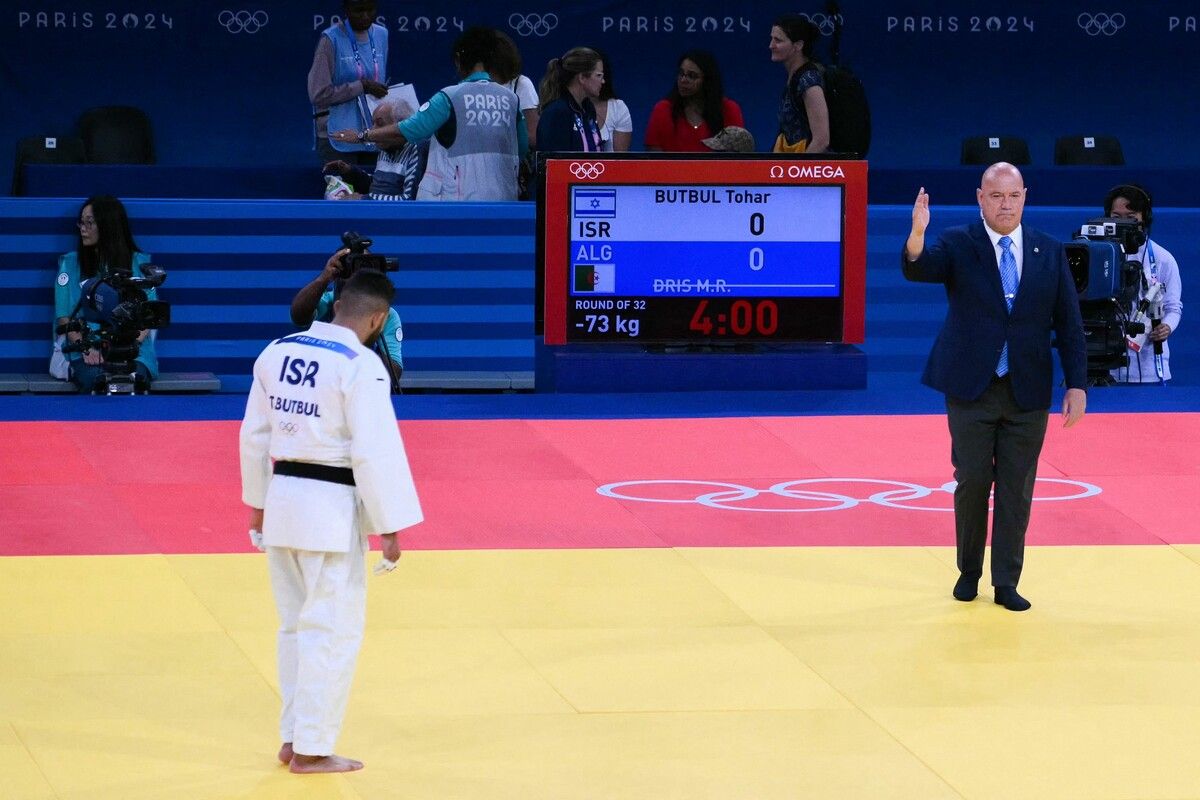 Tohar Butbul wurde ohne Kampf zum Sieger erklärt. Im Achtelfinale unterlag der Israeli dem späteren Olympiasieger Hidajat Heidarow aus Aserbaidschan mit Ippon. Reuters
