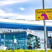 Große Aufregung um „Swiftkirchen“-Ortsschilder