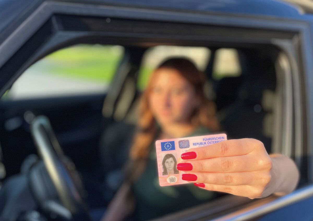 Längst nicht jeder Fahrprüfer gilt als auffällig. Doch manche hatten neben ihrer Haupttätigkeit auch auffällig viel Zeit für Prüfungen. ⇒VN