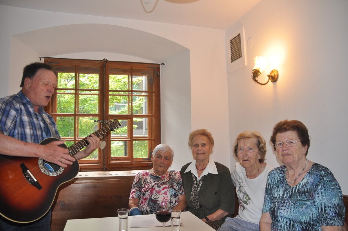 Wilfried Müller, Luise Öhre, Klara Purtscher, Angela Pusnic und Gisela Welte. HAB