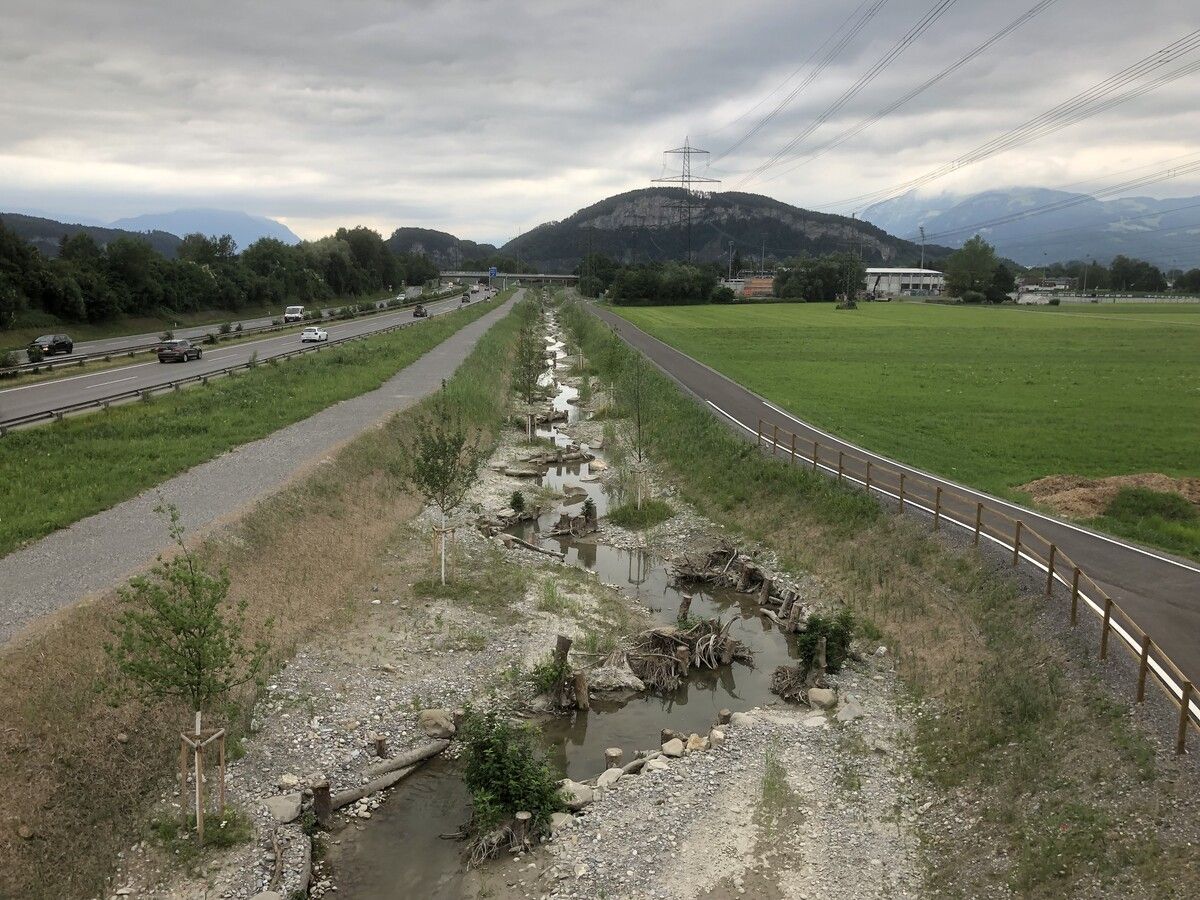 2023 holte sich die Gemeinde Altach mit Renaturierungsmaßnahmen des Emmebachs den Landessieg in Vorarlberg.⇒Land Vbg