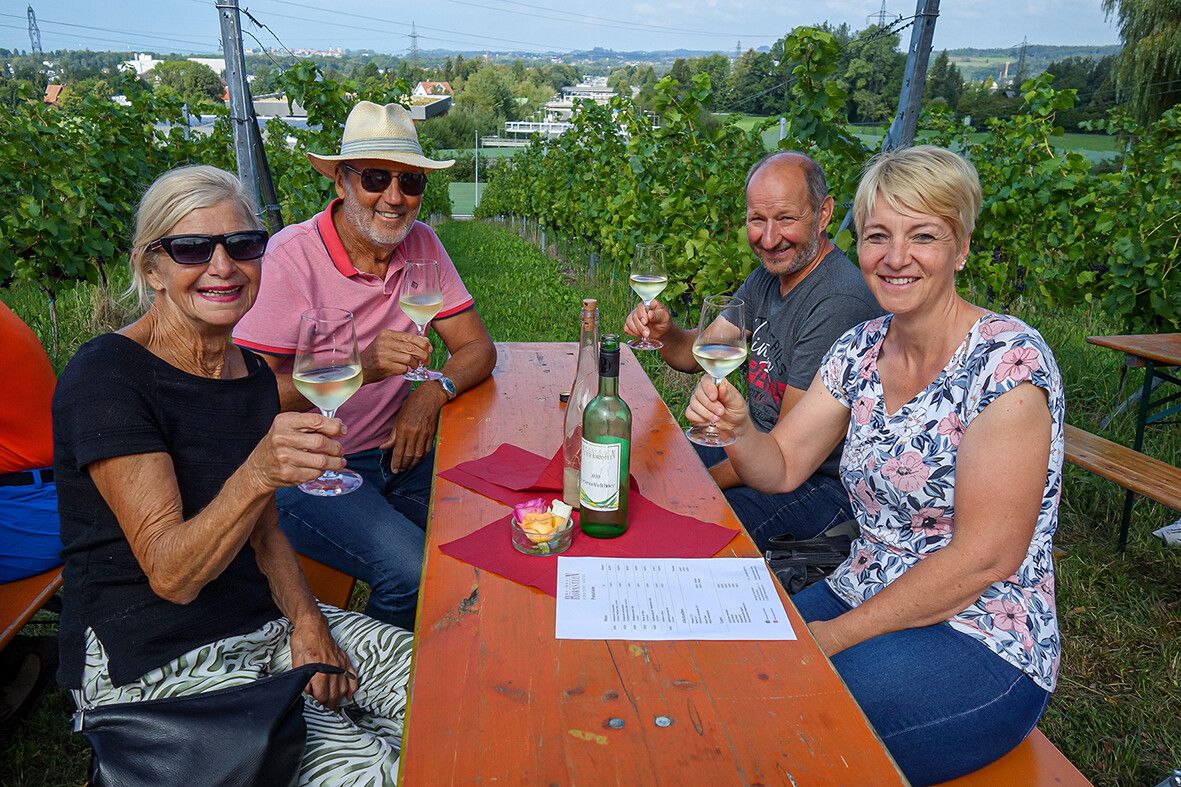 Annette und Alt-Bürgermeister Xaver Sinz mit Werner und Marlies Sieber. ⇒GDE