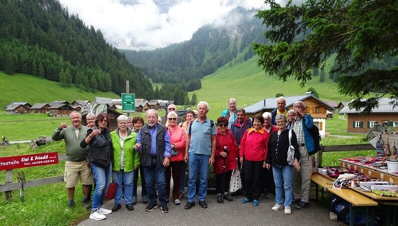 Auf dem Tagesprogramm stand: Natur erleben, erwandern, bestaunen und genießen! So konnte jeder seine ganz persönliche Art von Alpenwellness gestalten.⇒PVÖ Götzis
