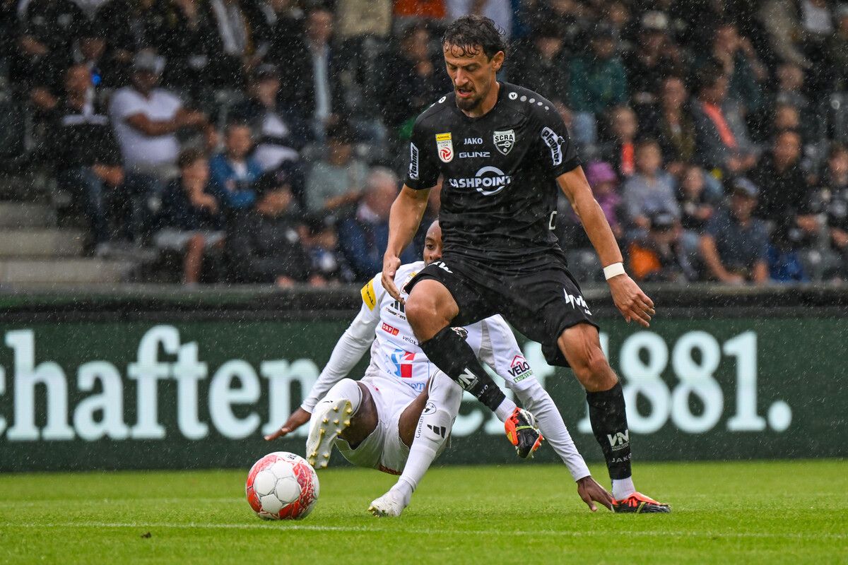 Auf Vesel Demaku wartet eine besondere Premiere: Erstmals im Altach-Dress spielt er gegen seinen Exclub Sturm Graz.⇒gepa