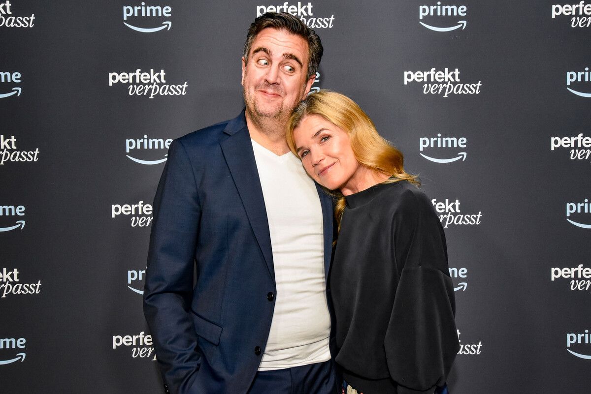 Bastian Pastewka stand für die Serie gemeinsam mit seiner Kollegin und langjährigen guten Freundin Anke Engelke vor der Kamera. Prime Video
