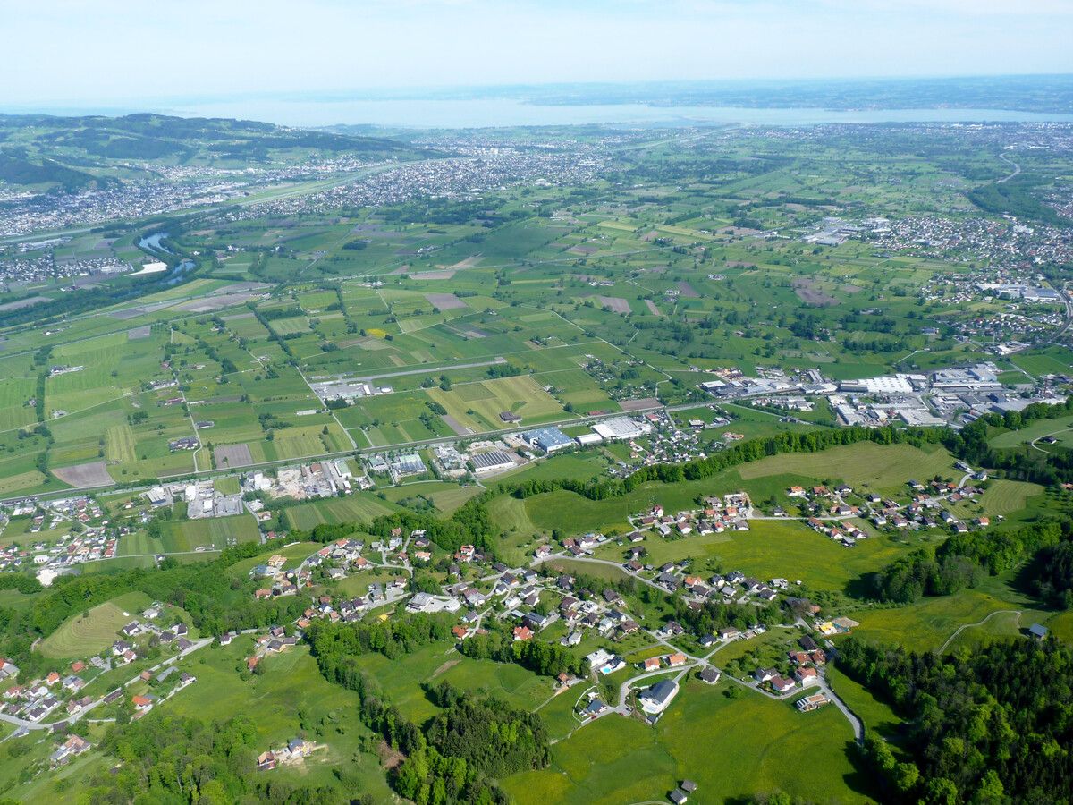 Blick auf das Ried zwischen Lustenau, Dornbirn und Hohenems. Die drei Gemeinden wollen das Gebiet besser schützen.⇒ Stadt Hohenems