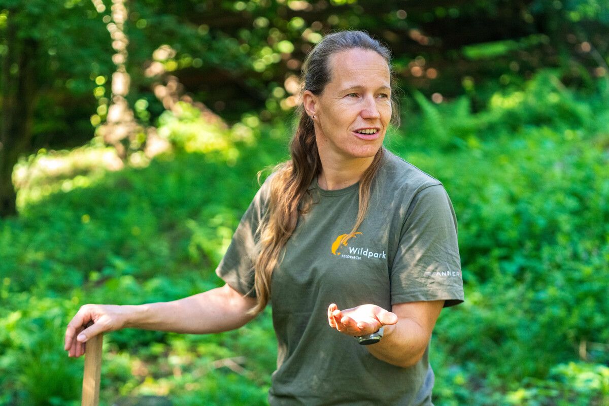 Dank des aufmerksamen Besuchers konnte Tierpflegerin Birgit Wedl sofort reagieren.⇒ Wildpark